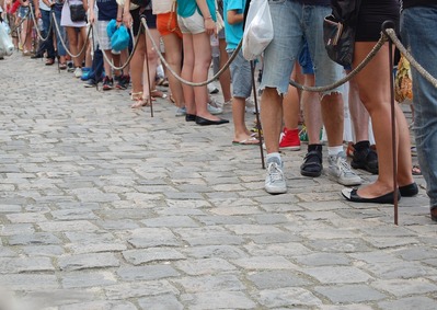 Koupě pozemku se může proměnit v noční můru. Kvůli stavebnímu úřadu